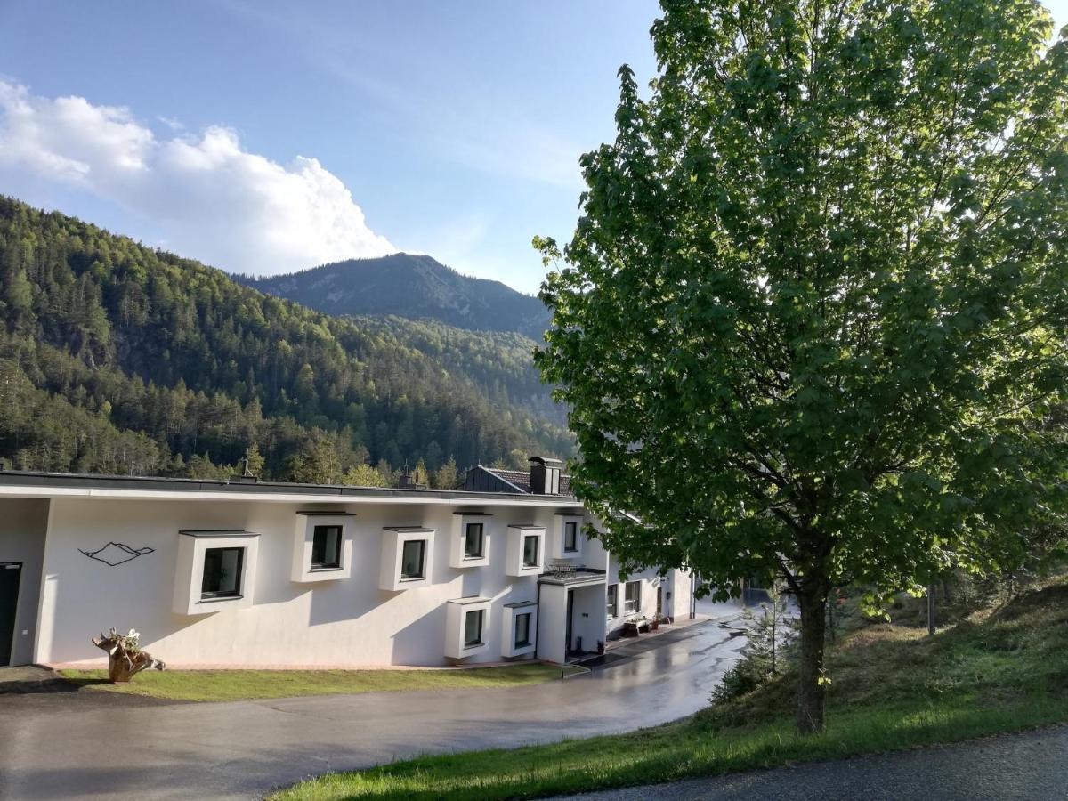 שארניץ Hotel Garni Isarlodge Wiesenhof מראה חיצוני תמונה