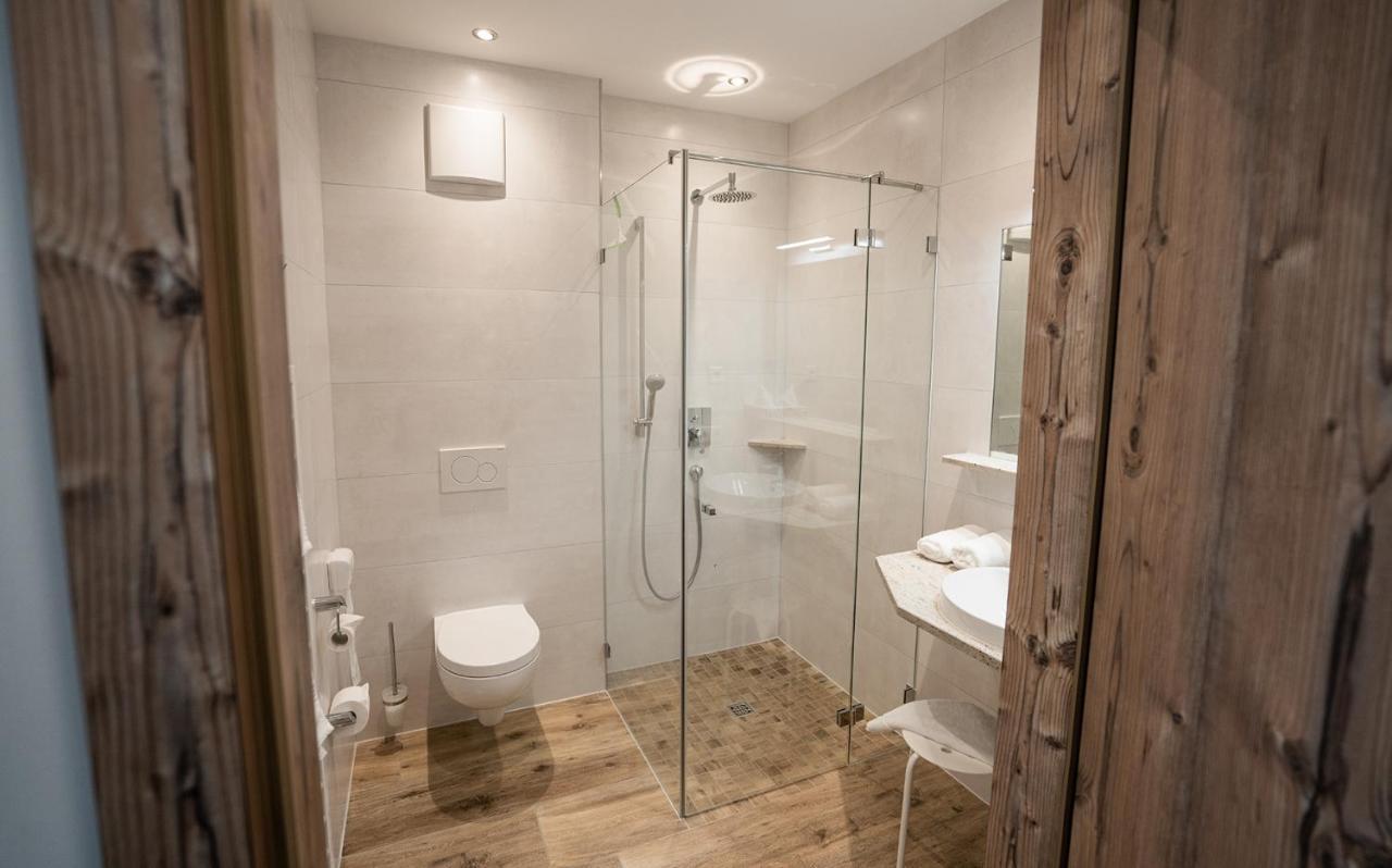 שארניץ Hotel Garni Isarlodge Wiesenhof מראה חיצוני תמונה