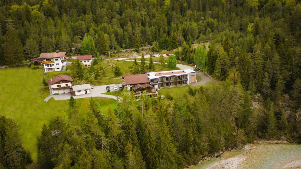 שארניץ Hotel Garni Isarlodge Wiesenhof מראה חיצוני תמונה