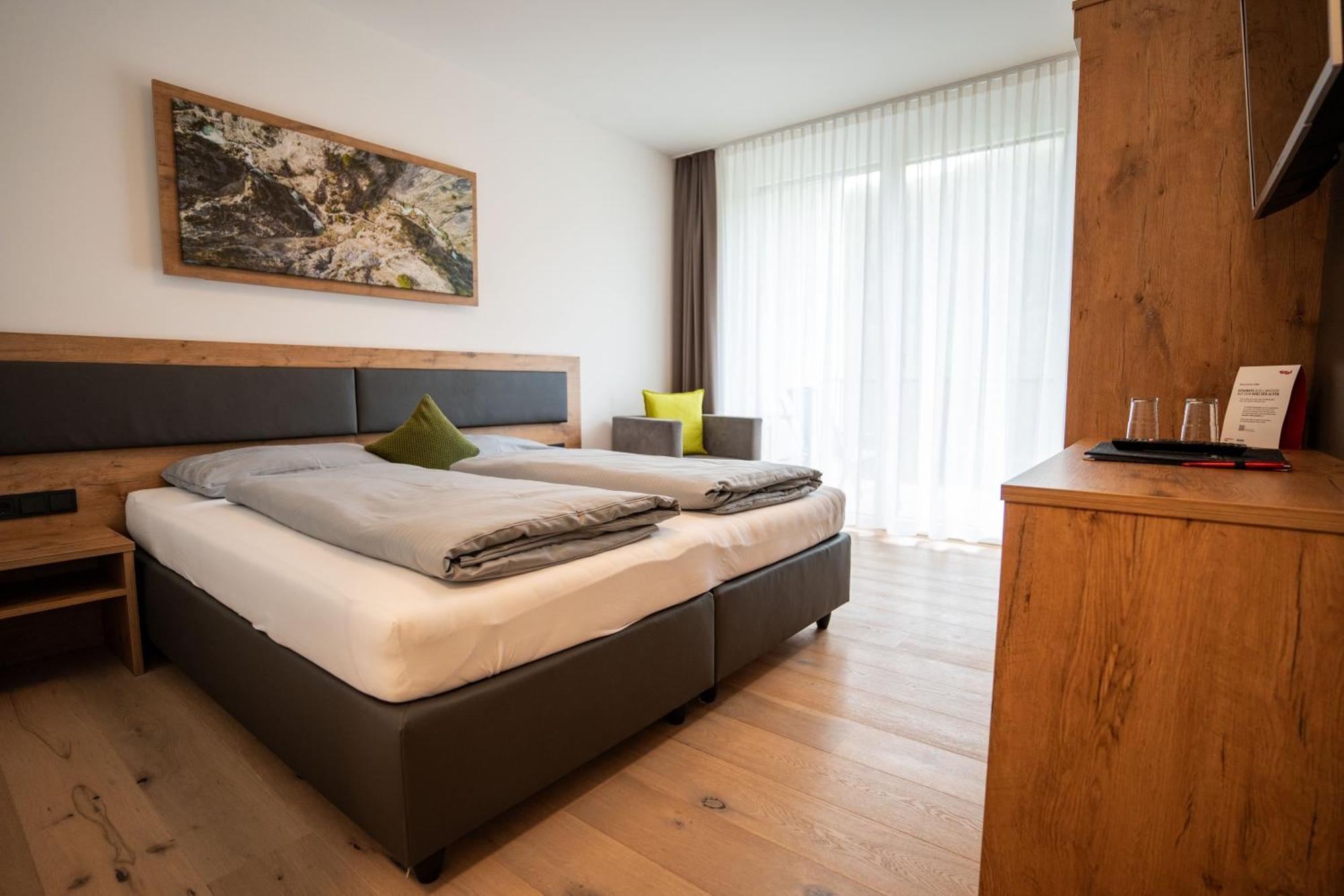 שארניץ Hotel Garni Isarlodge Wiesenhof מראה חיצוני תמונה