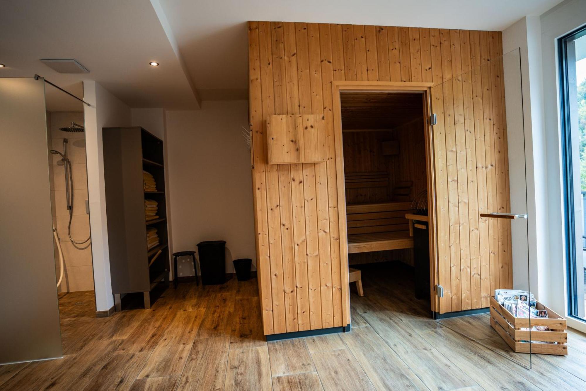 שארניץ Hotel Garni Isarlodge Wiesenhof מראה חיצוני תמונה